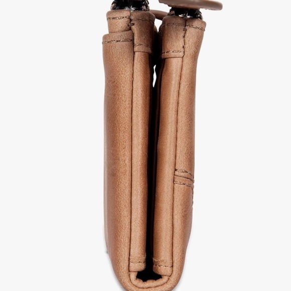 NWT Frye Leather Women's Wallet - Picture 3 of 10